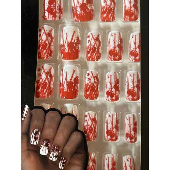 Halloween Essentials Coffin Crawlers 24pk Self-Adhesive Red White Press On Nails - Picture 3 of 5